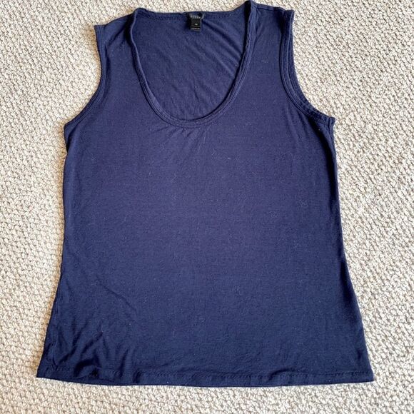🟢3/$20.   J CREW tank top scoop neck - Picture 6 of 6